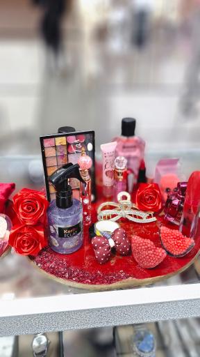 آرایشی بهداشتی و اکسسوری دلیس شاپ