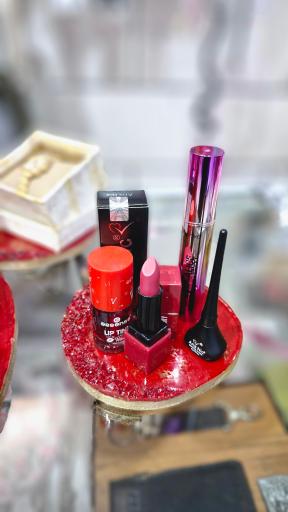 آرایشی بهداشتی و اکسسوری دلیس شاپ