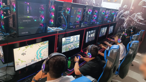 عکس گیم نت بازی سنتر 