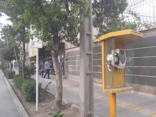 عکس ایستگاه اتوبوس شهید فلاحی 68