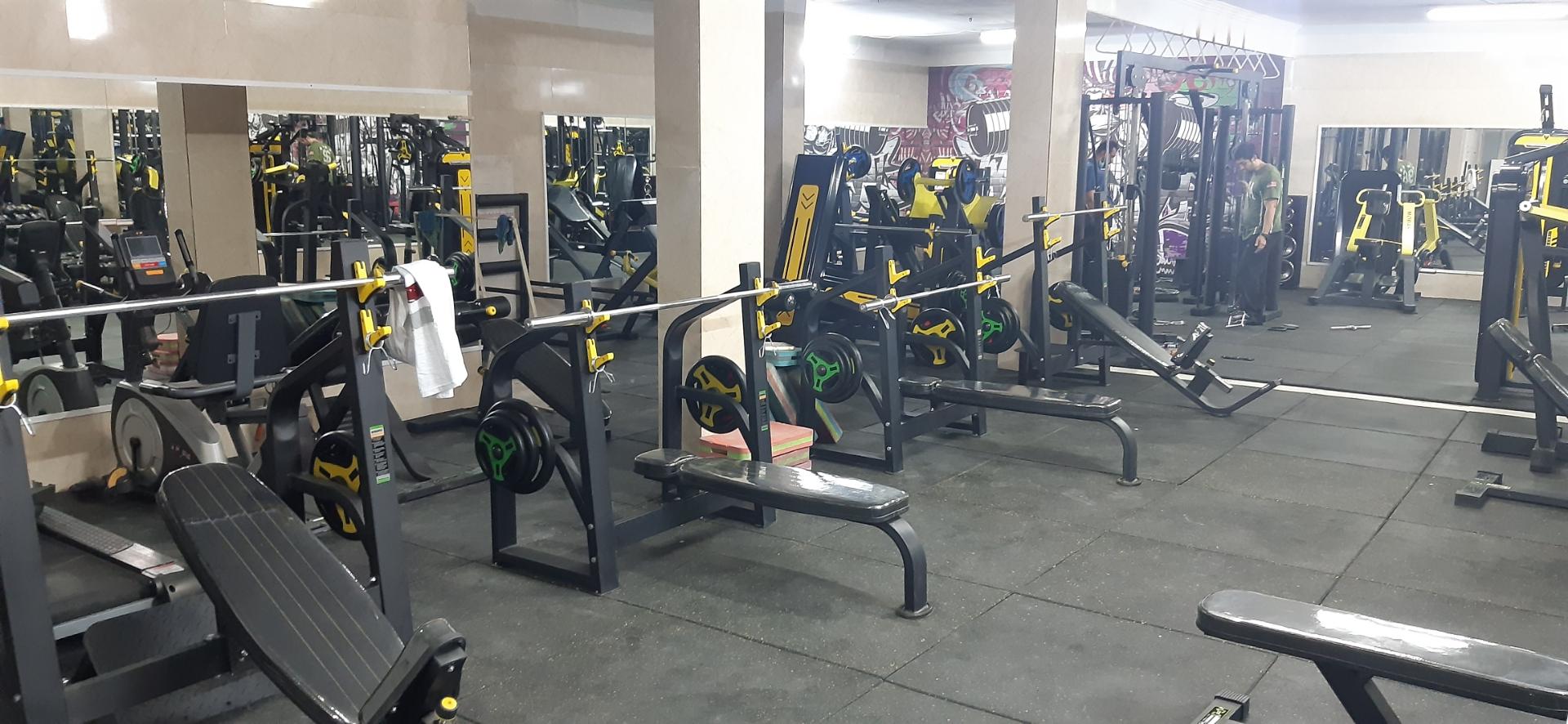 عکس باشگاه بدنسازی اکسیر نوین