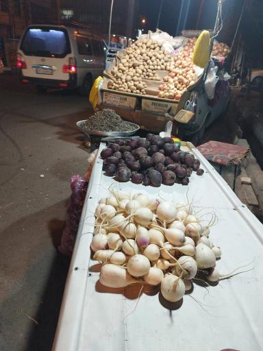 عکس میوه فروشی وانت بار امیر الله یاری