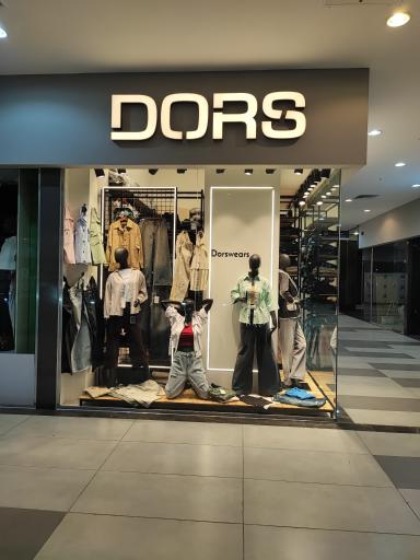 عکس بوتیک زنانه دورس