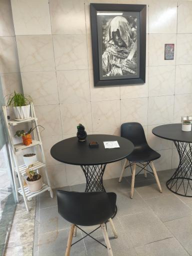 عکس کافه وان شات