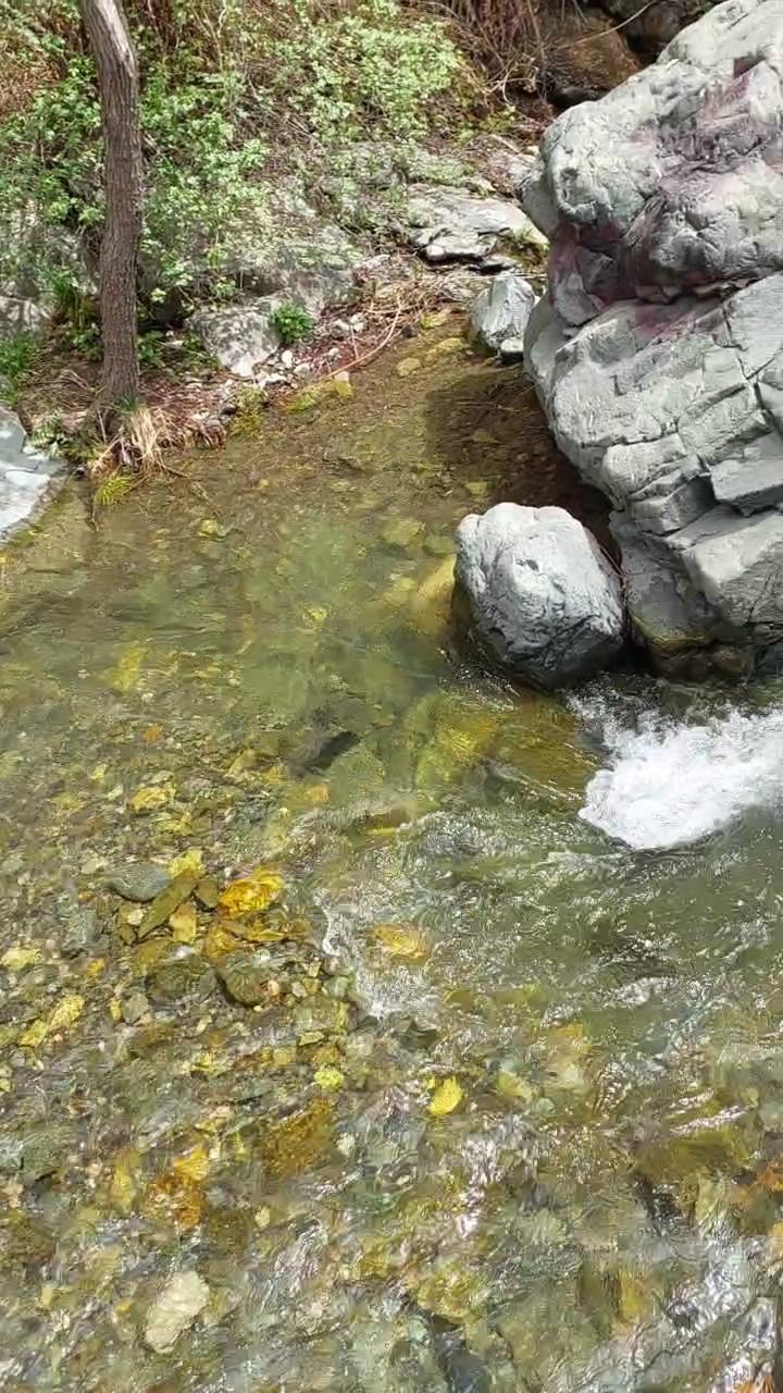 عکس آبشار کبوتر خوان