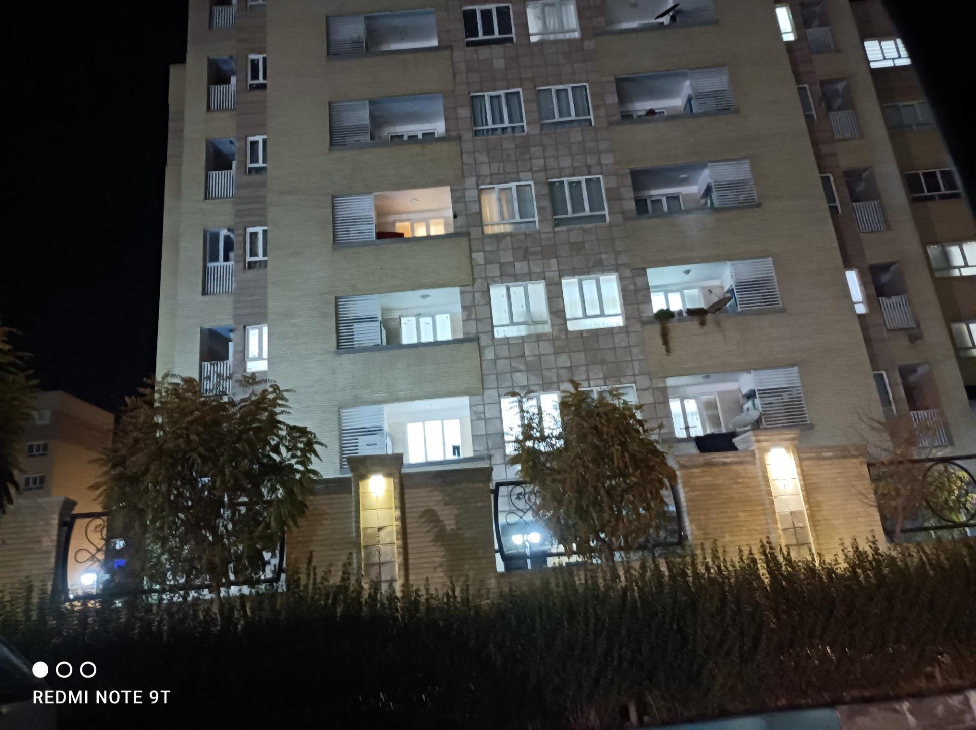 عکس مجتمع‌ مسکونی‌ احمدی‌ روشن‌ فاز 5