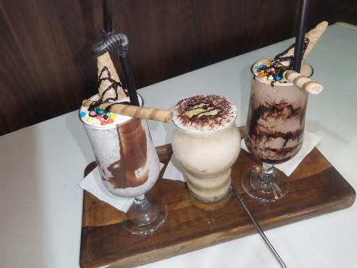 کافی شاپ شهر 