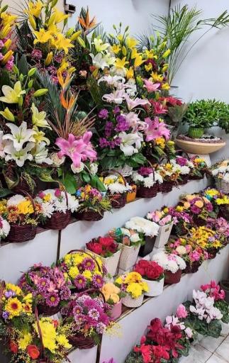 عکس گلفروشی مادر