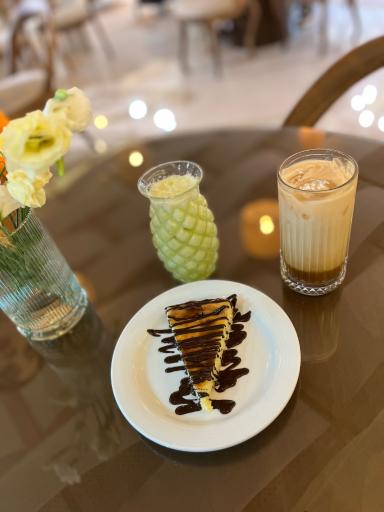 عکس کافه و رستوران بلانکا