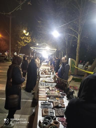 عکس پنجشنبه بازار هنرمندان