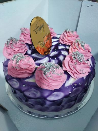 عکس شیرینی سرای نسیم