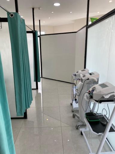 عکس کلینیک فیزیوتراپی نهال