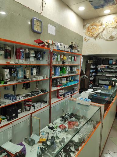 عکس تعمیرات تخصصی موبایل دیتا