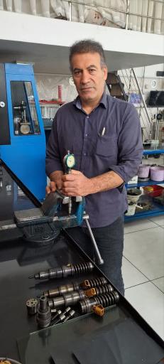 عکس تعمیر سوزن  مهدی رضا زاده