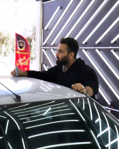 عکس کارشناسی و تشخیص رنگ  خودرو جوکار