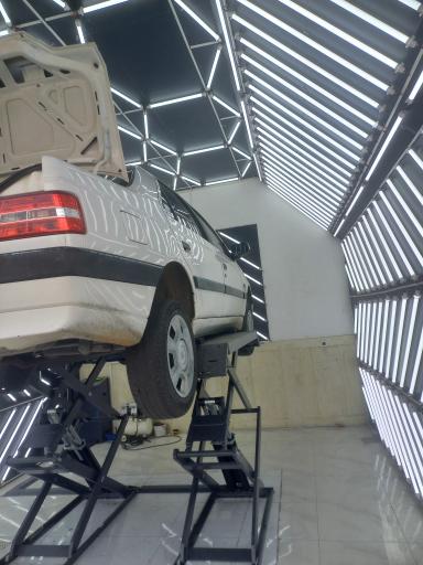 عکس کارشناسی و تشخیص رنگ  خودرو جوکار