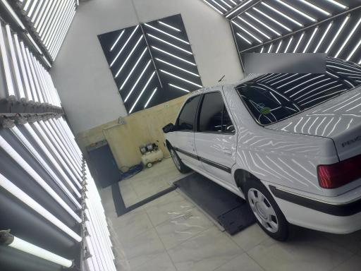 عکس کارشناسی و تشخیص رنگ  خودرو جوکار