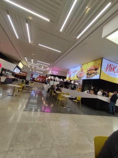 عکس پردیس سینمایی ایران مال