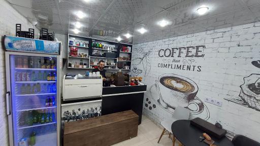 عکس کافه ترانزیت