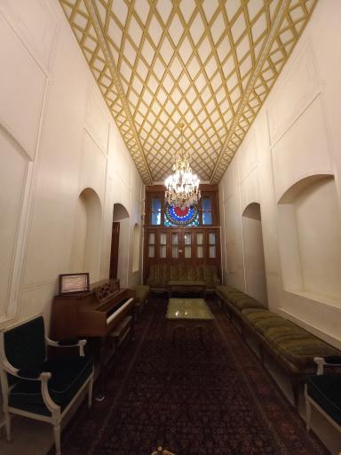 عکس موزه نظامی فارس