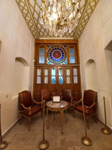 عکس موزه نظامی فارس