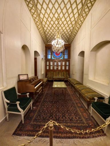 عکس موزه نظامی فارس