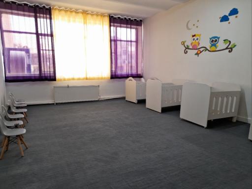 عکس کودکستان موفق