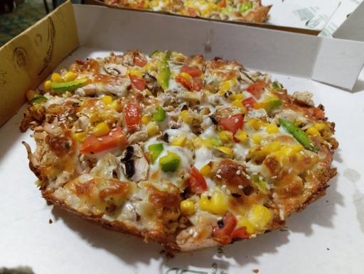 عکس پیتزا ساندویچی قوشاچای