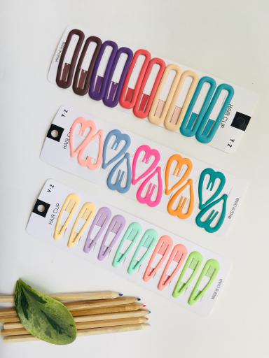 عکس گالری پوشاک و اکسسوری مانلی