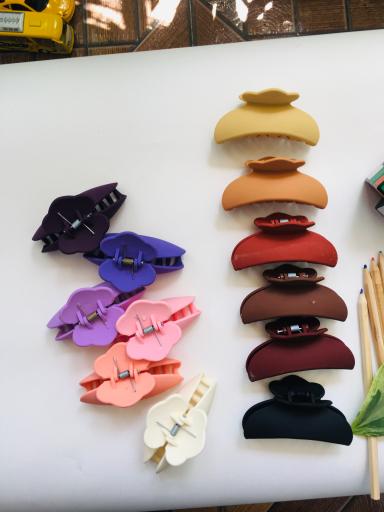 عکس گالری پوشاک و اکسسوری مانلی