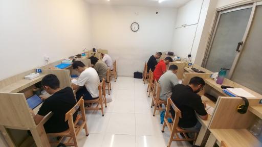 عکس سالن مطالعه پسرانه آرمان 