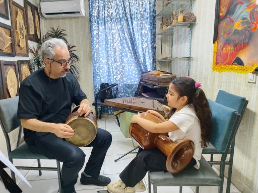 عکس آموزشگاه موسیقی نقاشی هنرمندان راگا