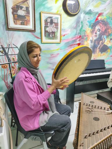 آموزشگاه موسیقی نقاشی هنرمندان راگا