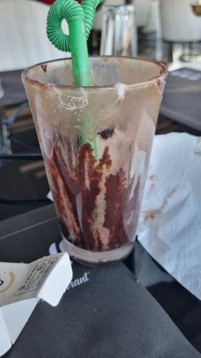 عکس رستوران بین المللی الیپی