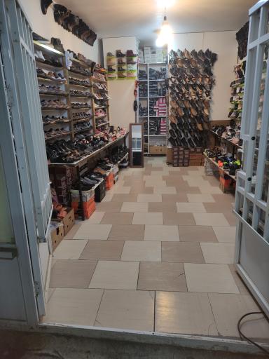 عکس فروشگاه کفش تهرانی بیلند