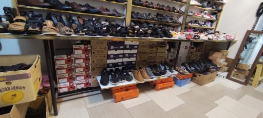 عکس فروشگاه کفش تهرانی بیلند
