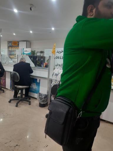 عکس دفتر پیشخوان خدمات دولت و همراه اول 