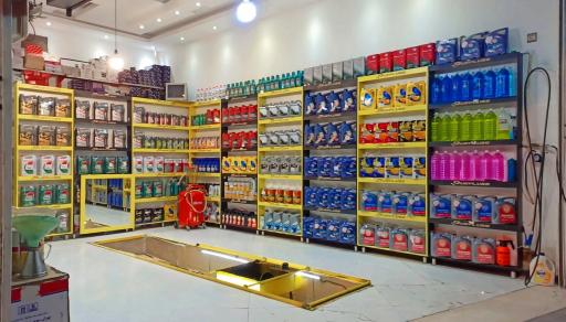 عکس اتوسرویس و تعویض روغن احمد