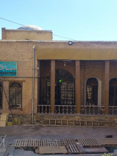 عکس آرامگاه هاجر خاتون