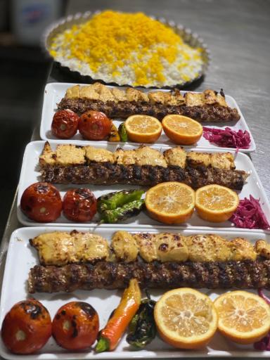 عکس چلوکبابی ارم