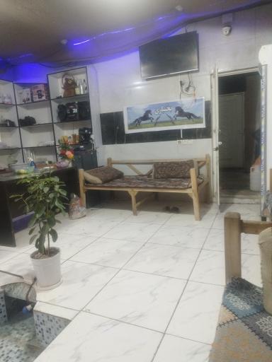 کافه کبابی سناتور 