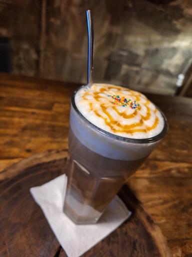 عکس کافی شاپ فانوس