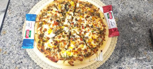 عکس پیتزا لحظه ها