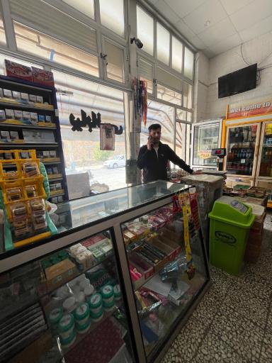 عکس فروشگاه محمد حسین بیابانی