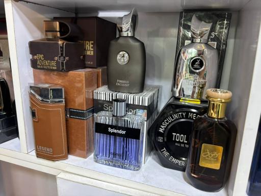 عکس فروشگاه عطر پادرا