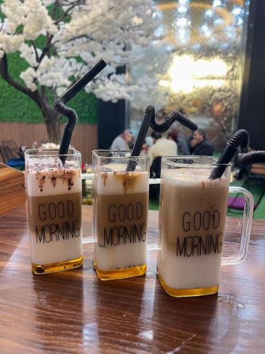 عکس کافه فست فود امارات