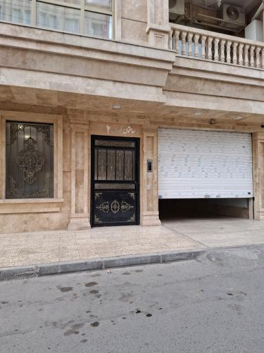 عکس ساختمان کیهان ۲