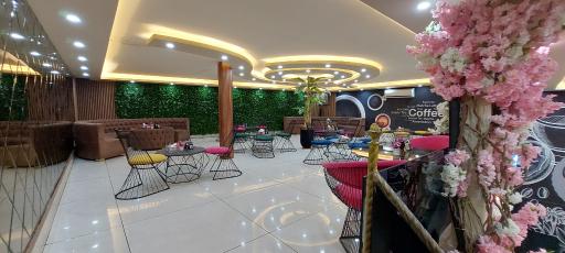 عکس کافه فست فود امارات