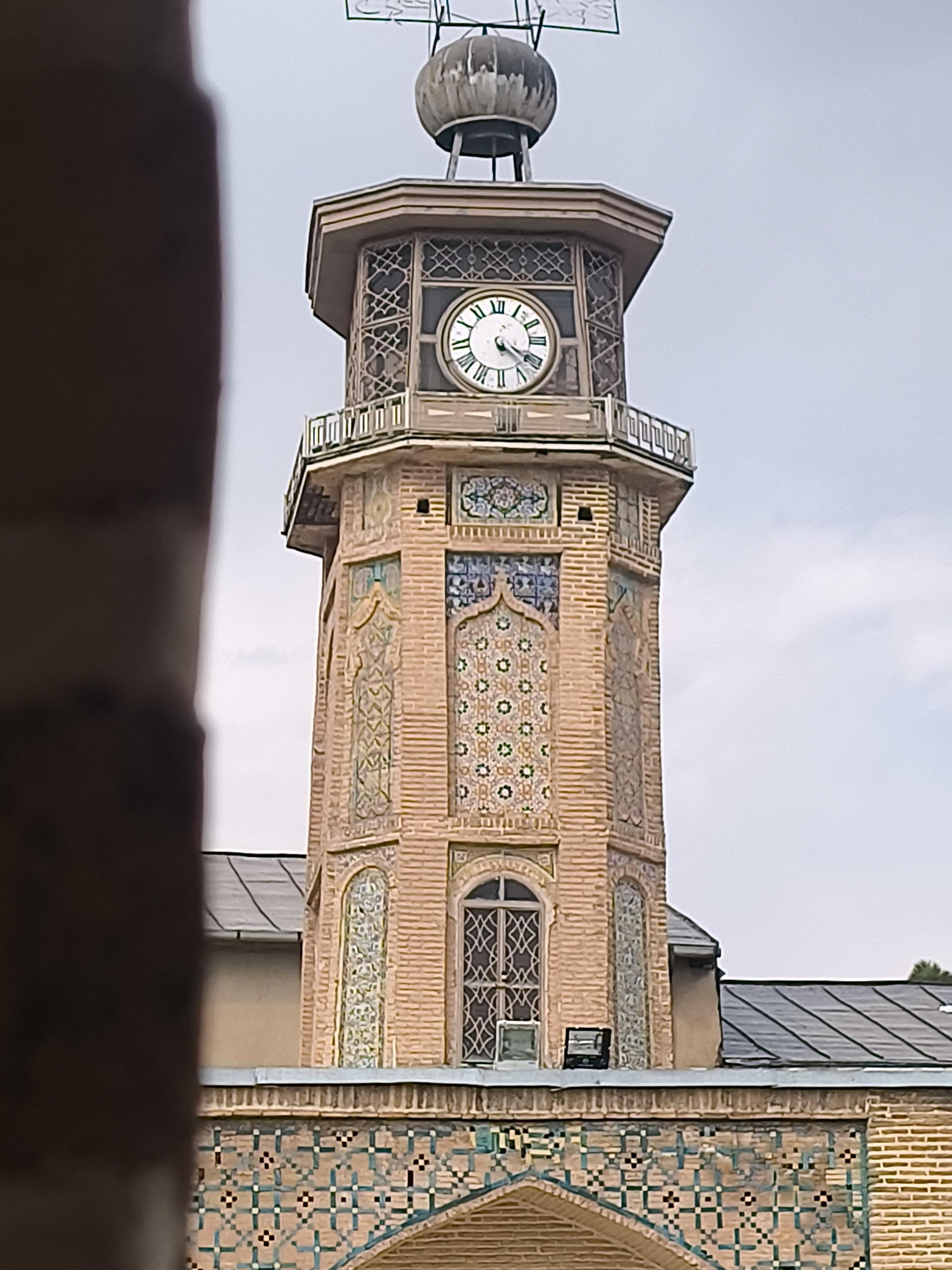 عکس برج ساعت مسجد تاریخی عمادالدوله