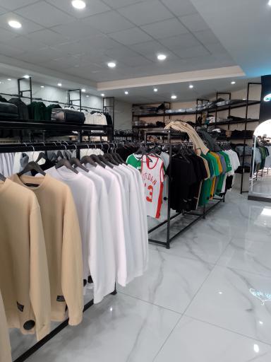 فروشگاه لباس میلاد ریکو